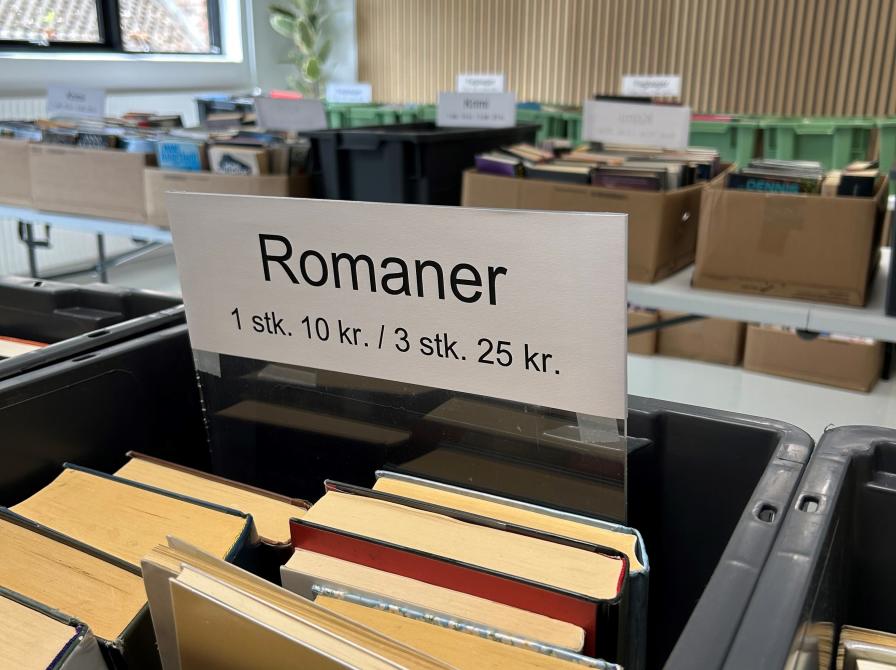 Bogsalg i bibliotekets kælder